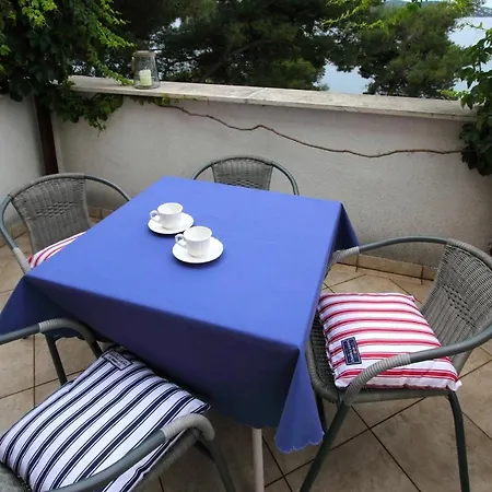 By The Sea - 11895 Apartman