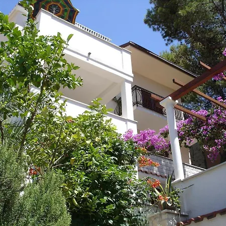 By The Sea - 11895 Apartman *
