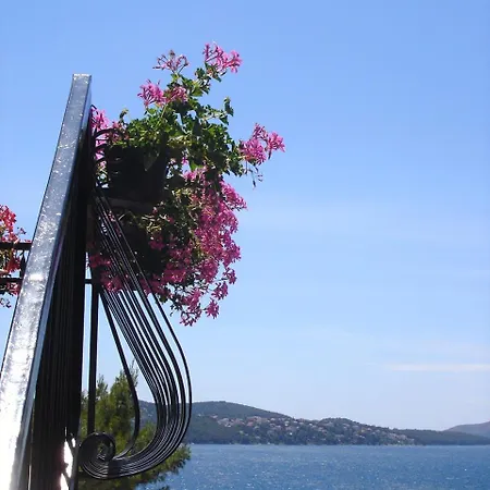 By The Sea - 11895 * Trogir